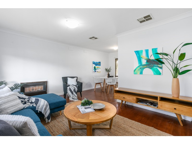 13 Arnold Drive, Hackham SA 5163