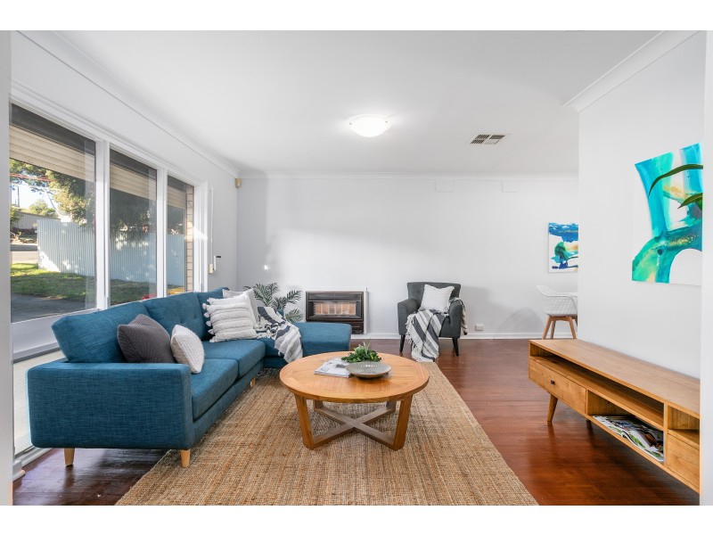 13 Arnold Drive, Hackham SA 5163