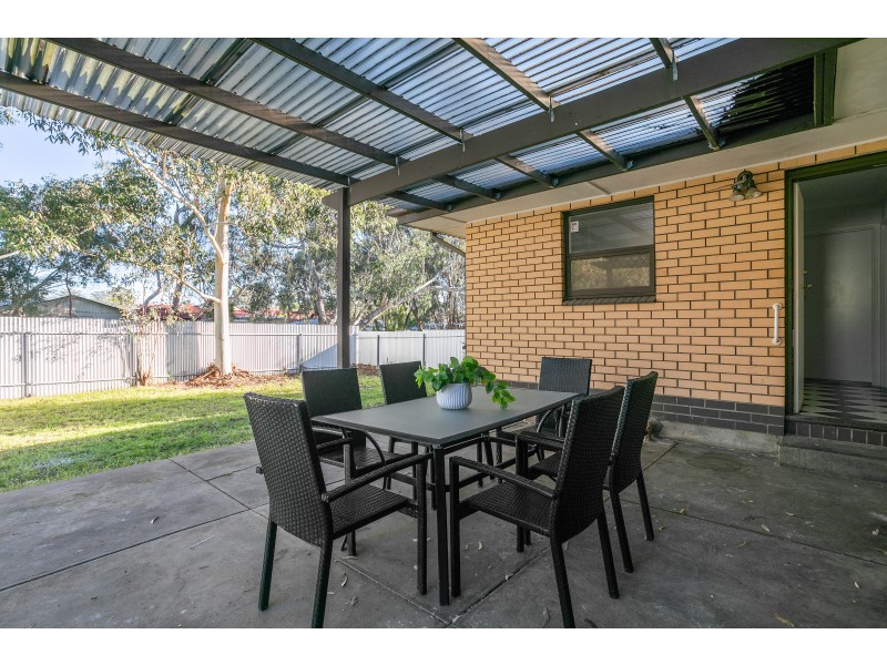 13 Arnold Drive, Hackham SA 5163