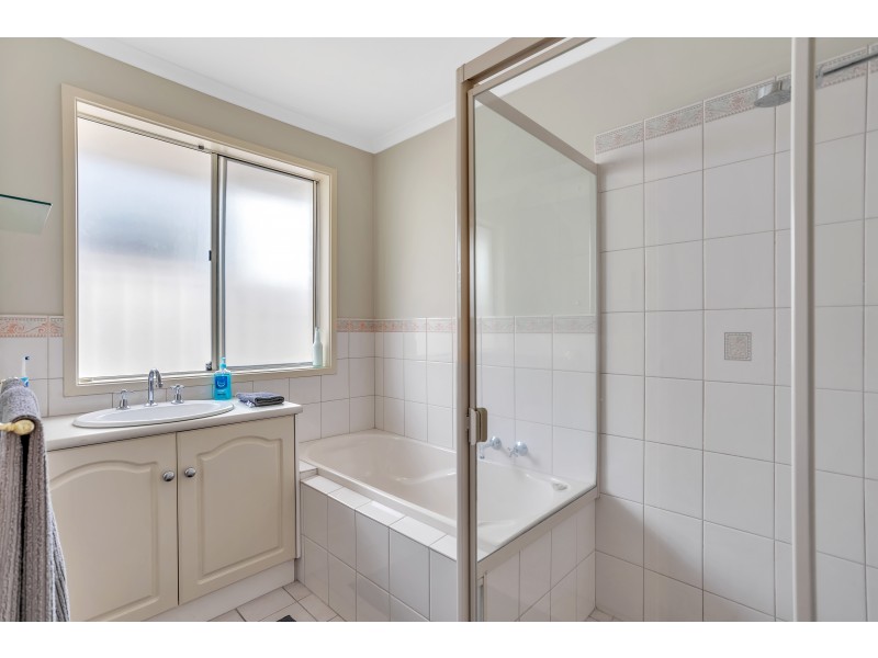 9 Carlisle Court, Hallett Cove SA 5158