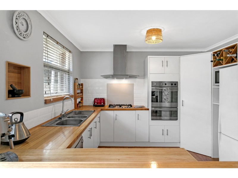 170 Wheatsheaf Road, Morphett Vale SA 5162