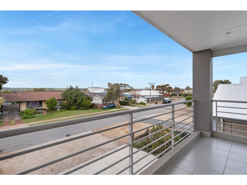 35 Cambridge Street, Port Noarlunga South SA 5167