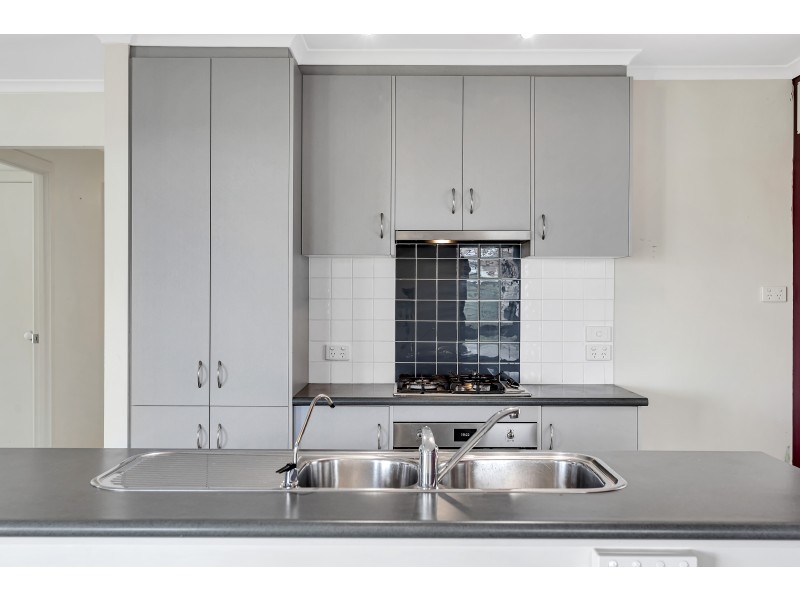 16 Antonio Street, Huntfield Heights SA 5163