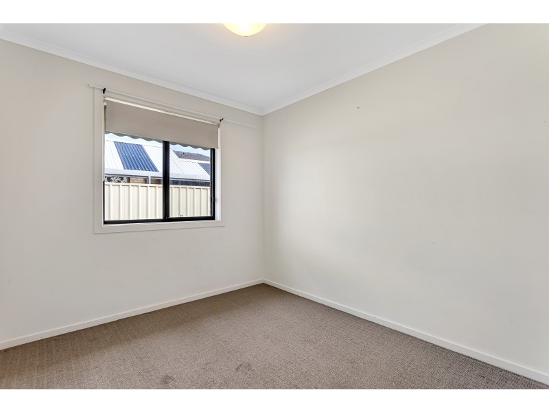 16 Antonio Street, Huntfield Heights SA 5163