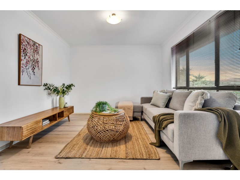 15 Gannet Place, Seaford Rise SA 5169