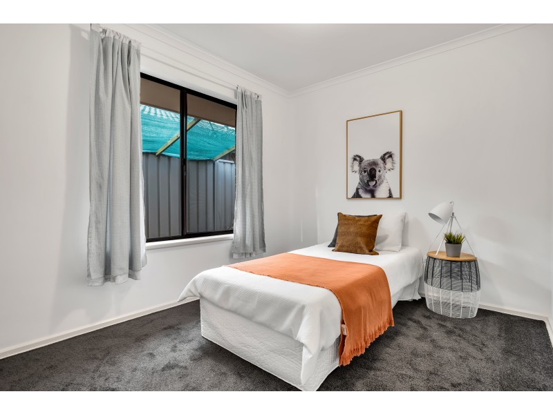 15 Gannet Place, Seaford Rise SA 5169