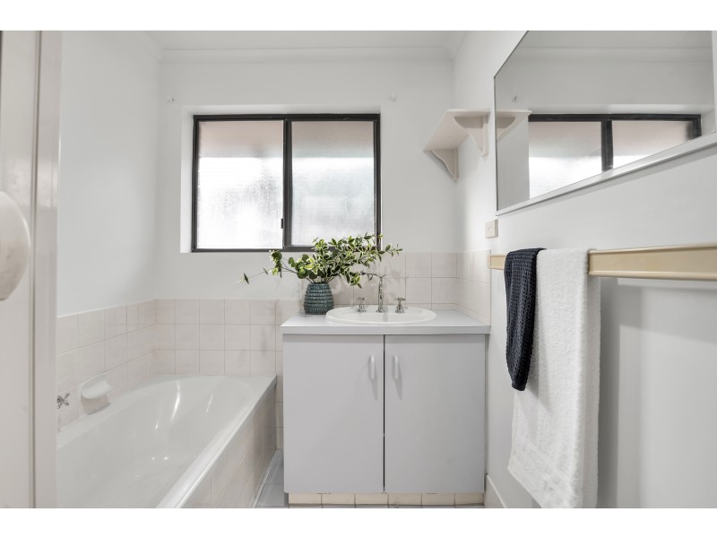 15 Gannet Place, Seaford Rise SA 5169