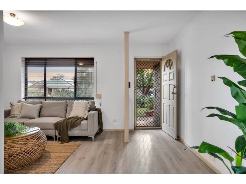 15 Gannet Place, Seaford Rise SA 5169