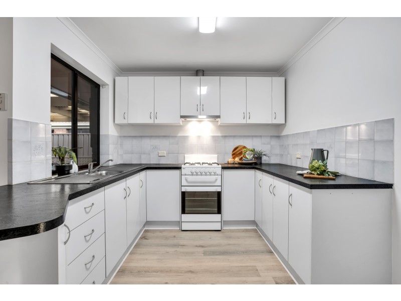 15 Gannet Place, Seaford Rise SA 5169