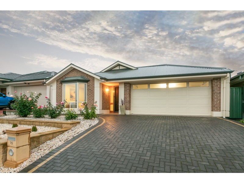 15 Tasman Court, Hallett Cove SA 5158