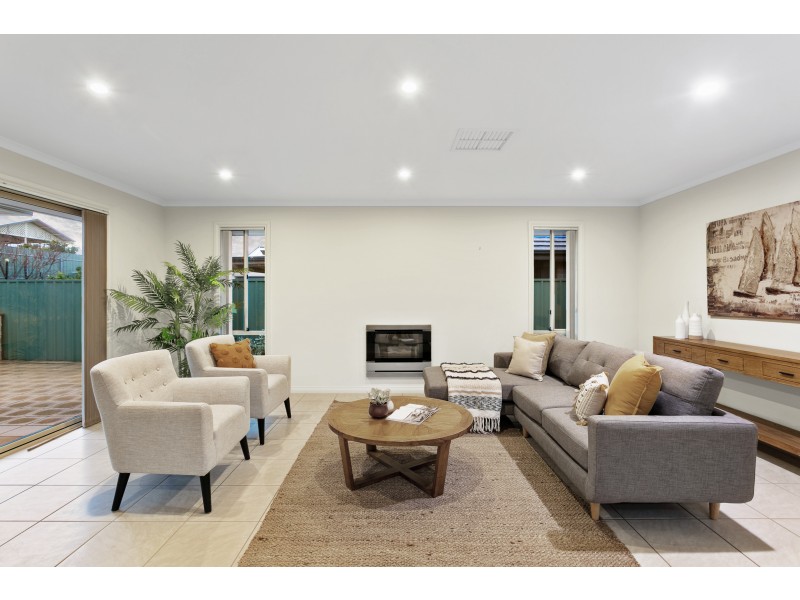 15 Tasman Court, Hallett Cove SA 5158