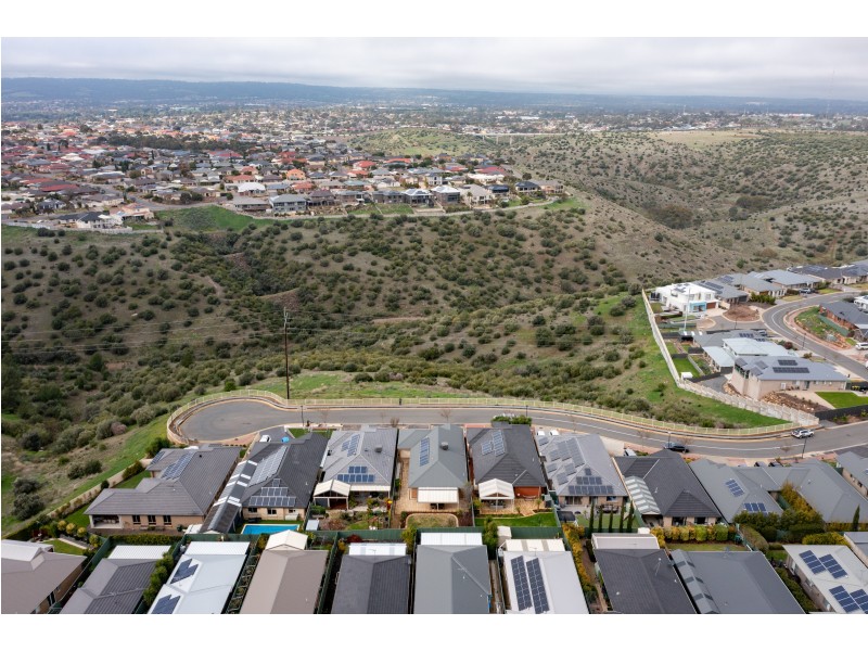 15 Tasman Court, Hallett Cove SA 5158