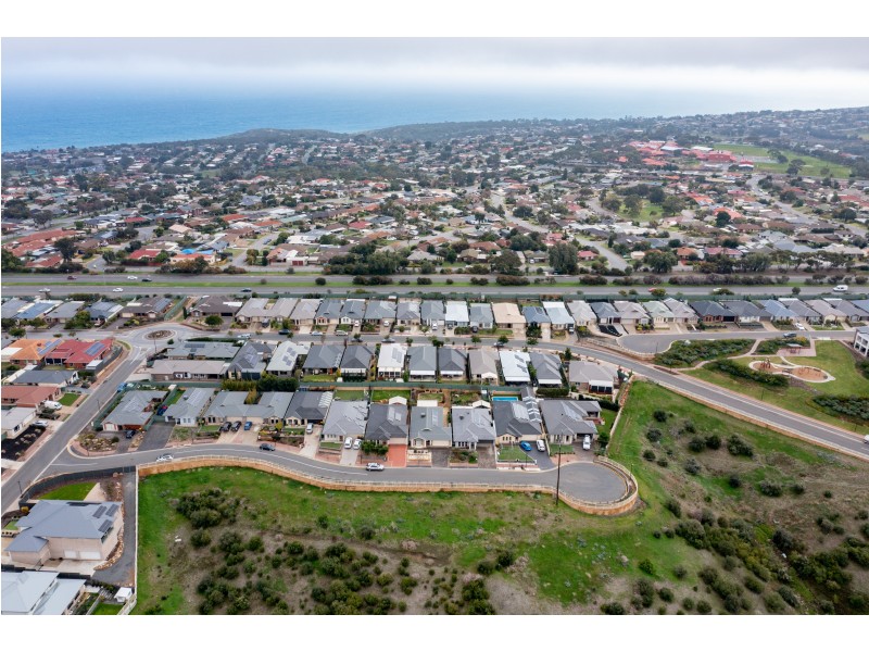 15 Tasman Court, Hallett Cove SA 5158