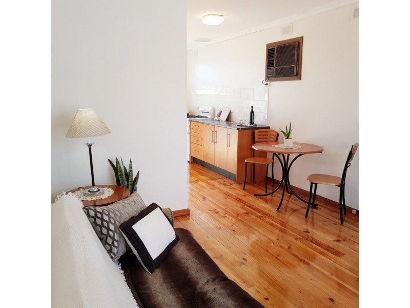 8/15 First Avenue, Ascot Park SA 5043