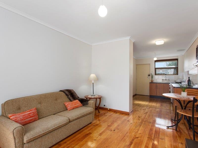 8/15 First Avenue, Ascot Park SA 5043