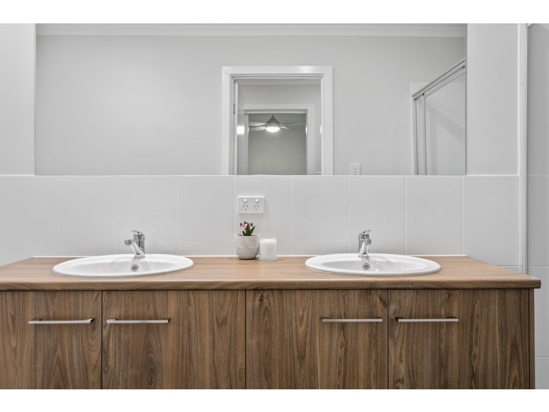 19 Humphrys Road, Aldinga Beach SA 5173