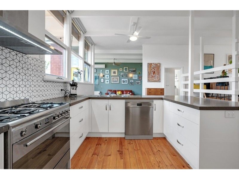 35 Audrey Crescent, Valley View SA 5093