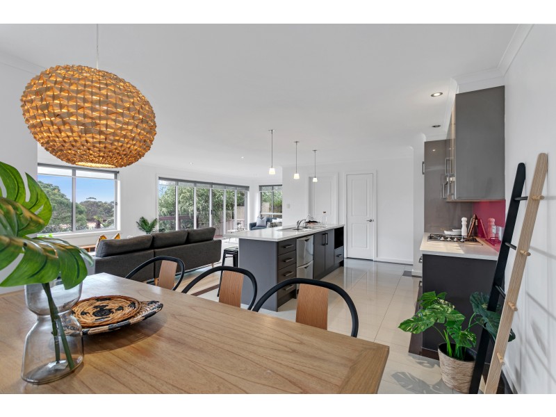 12 George Francis Drive, Mount Compass SA 5210