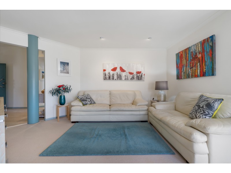 6 Ingleton Drive, Hallett Cove SA 5158