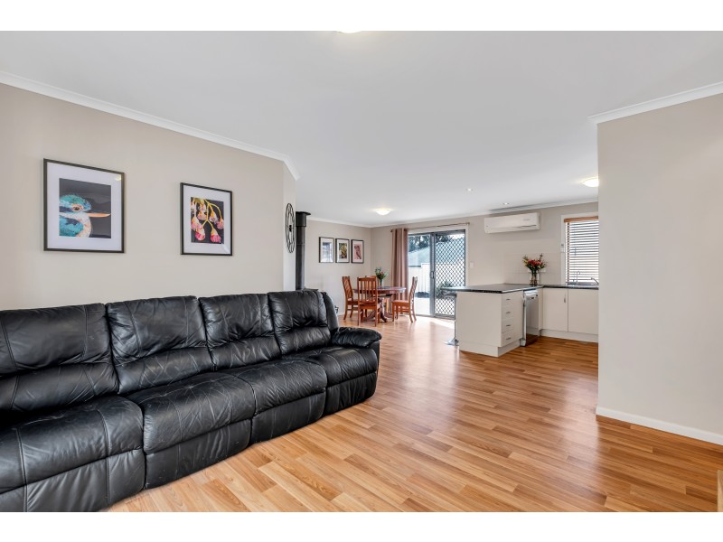 18 McKinlay Street, Mount Compass SA 5210