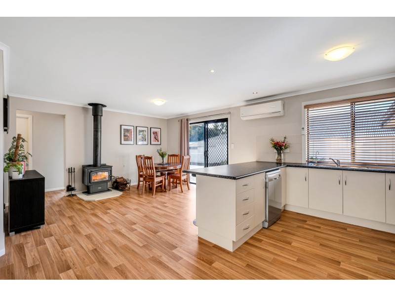 18 McKinlay Street, Mount Compass SA 5210