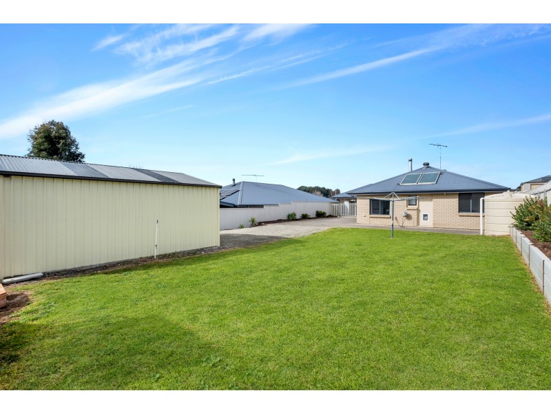 18 McKinlay Street, Mount Compass SA 5210