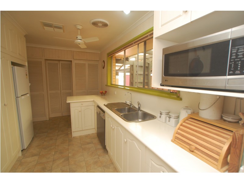 13 Caribbean Crescent, Happy Valley SA 5159