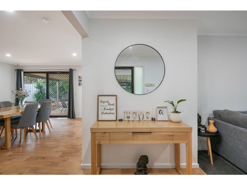 35 Lismore Crescent, Huntfield Heights SA 5163