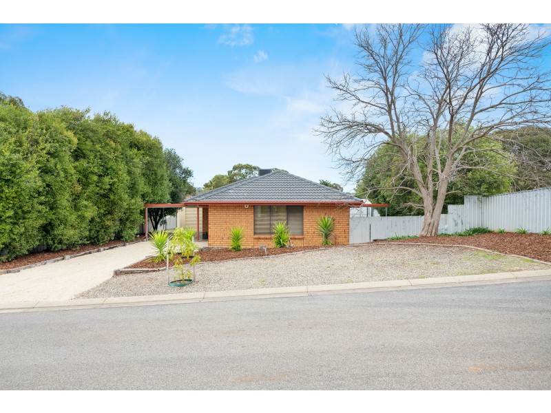 35 Lismore Crescent, Huntfield Heights SA 5163