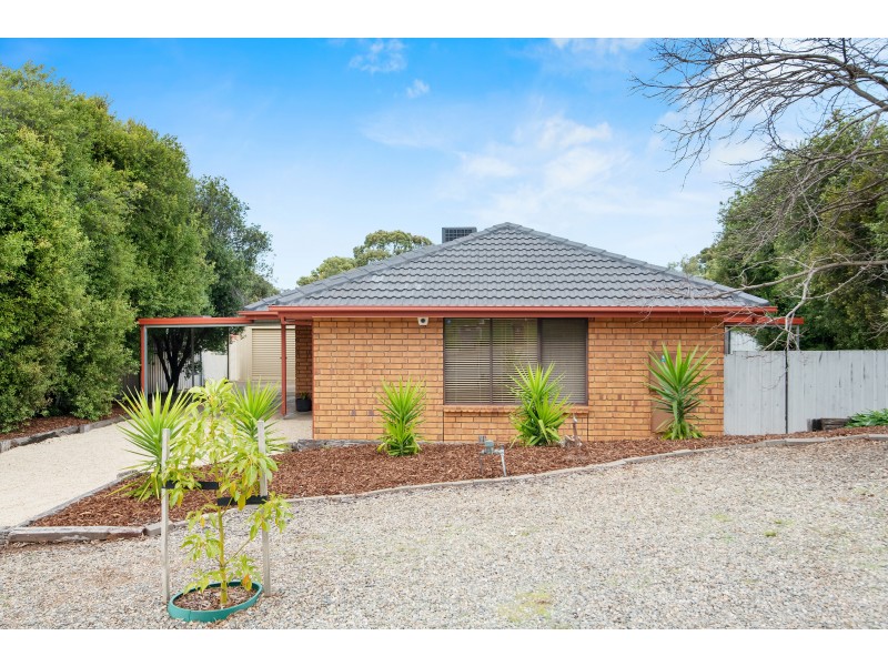 35 Lismore Crescent, Huntfield Heights SA 5163