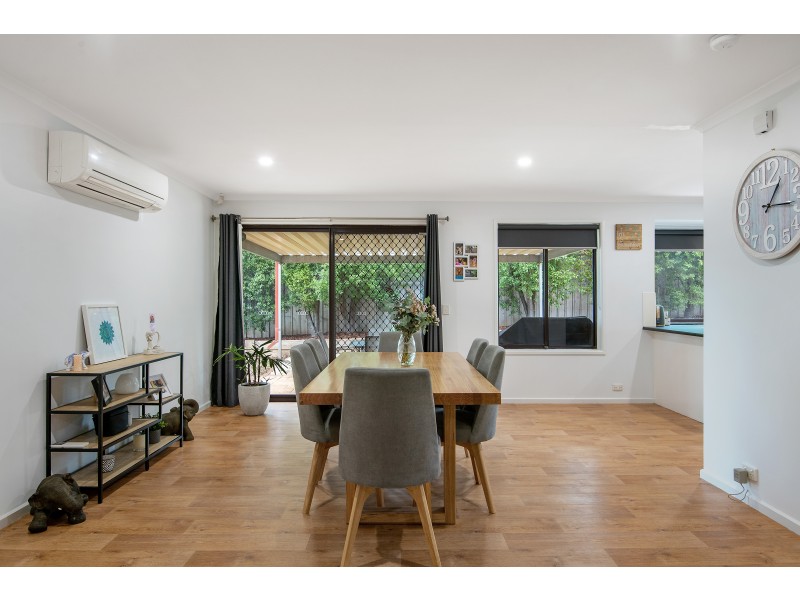 35 Lismore Crescent, Huntfield Heights SA 5163