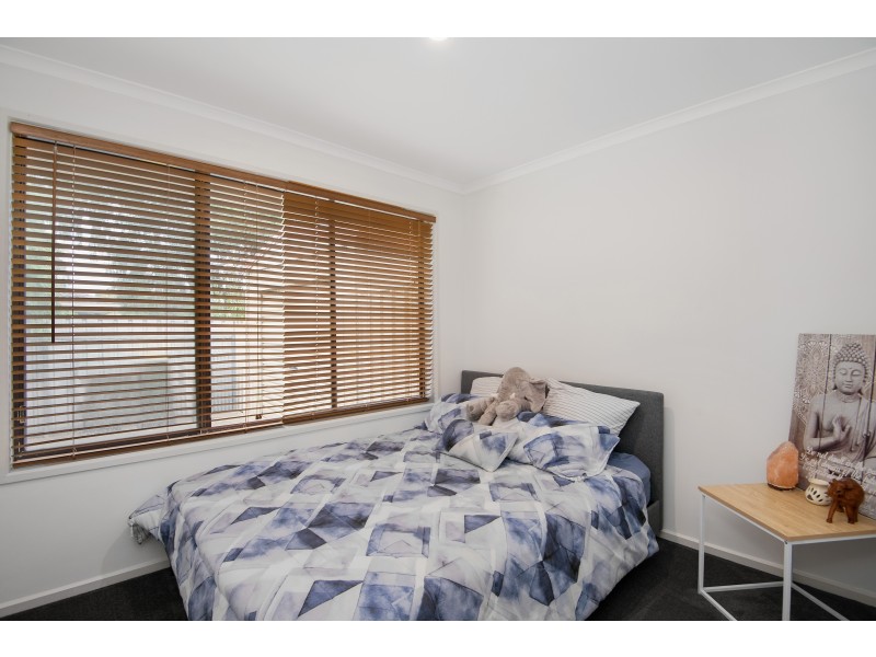 35 Lismore Crescent, Huntfield Heights SA 5163