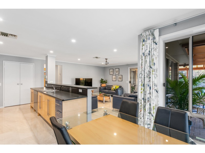 64 Foxfield Drive, Onkaparinga Hills SA 5163