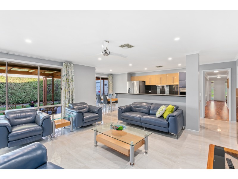 64 Foxfield Drive, Onkaparinga Hills SA 5163