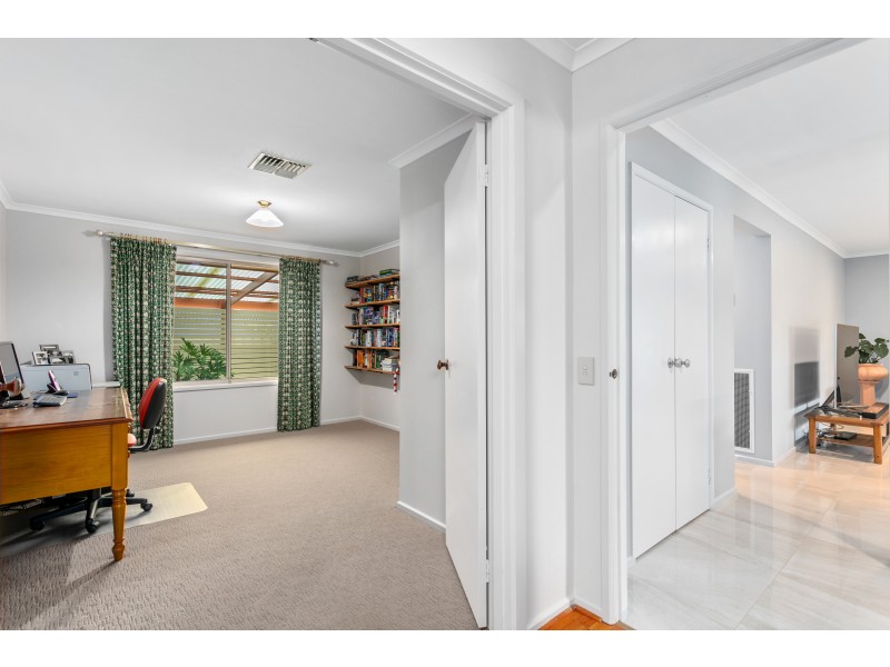 64 Foxfield Drive, Onkaparinga Hills SA 5163
