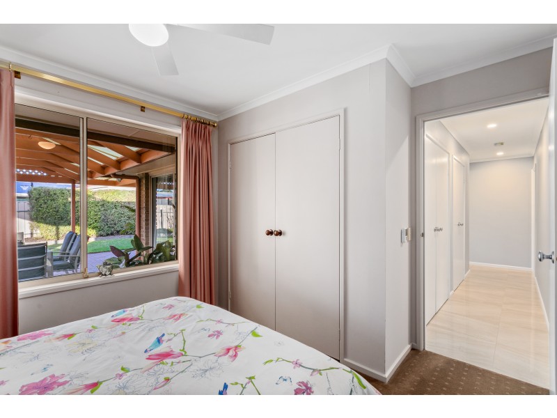 64 Foxfield Drive, Onkaparinga Hills SA 5163