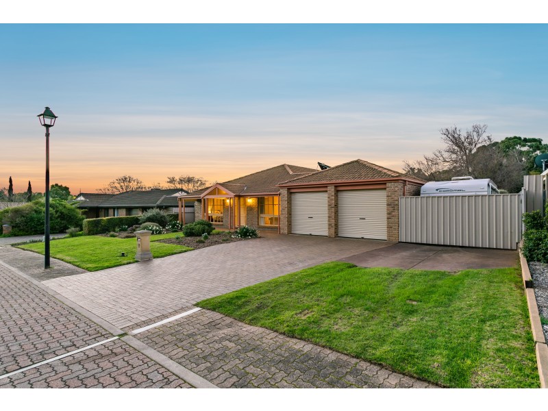 64 Foxfield Drive, Onkaparinga Hills SA 5163