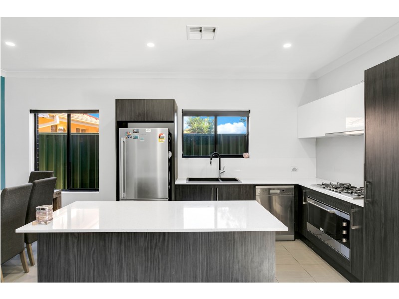 40a Glenalvon Drive, Flagstaff Hill SA 5159