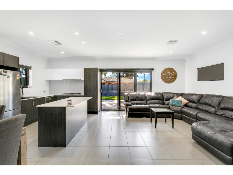 40a Glenalvon Drive, Flagstaff Hill SA 5159