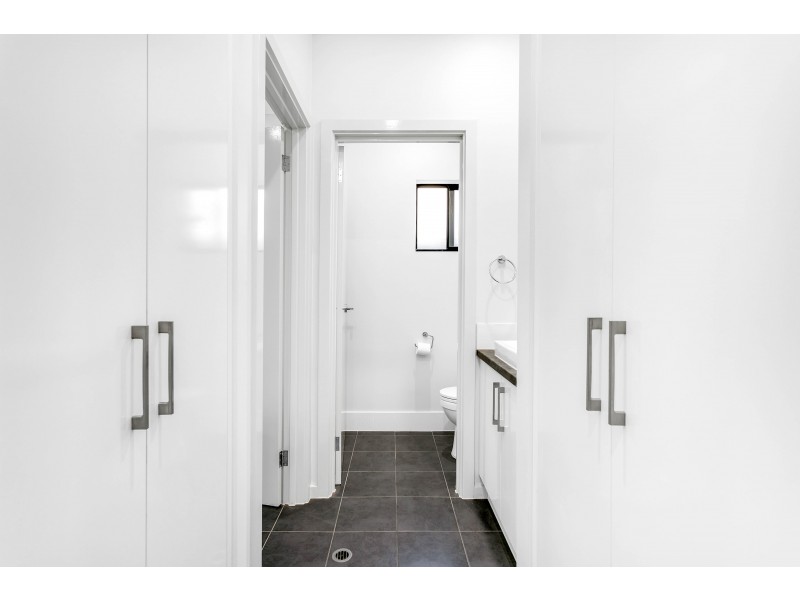 40a Glenalvon Drive, Flagstaff Hill SA 5159