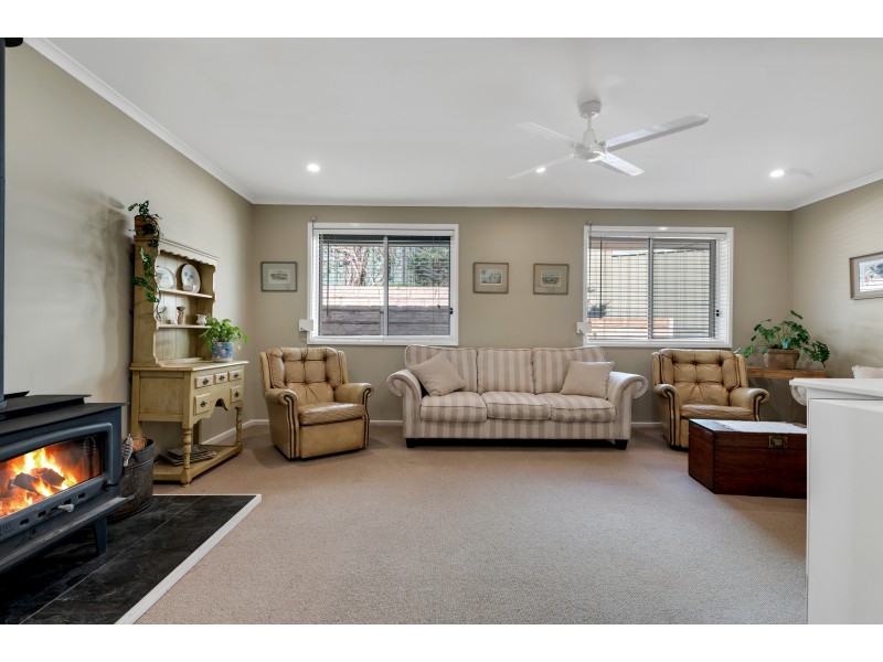 51 Coachwood Drive, Aberfoyle Park SA 5159