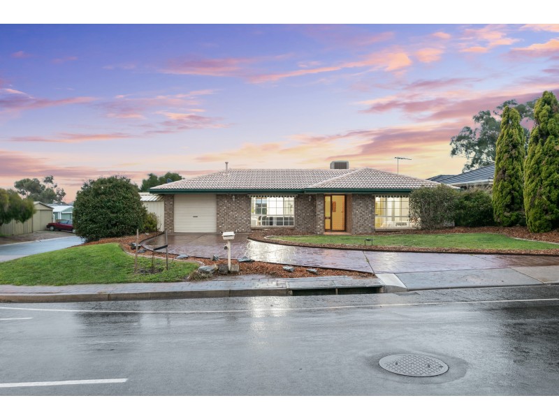 82 Emmerson Drive, Morphett Vale SA 5162