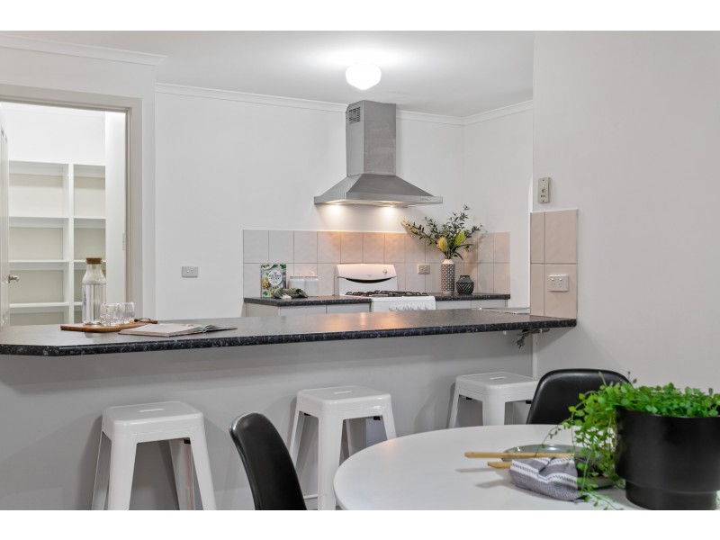 82 Emmerson Drive, Morphett Vale SA 5162