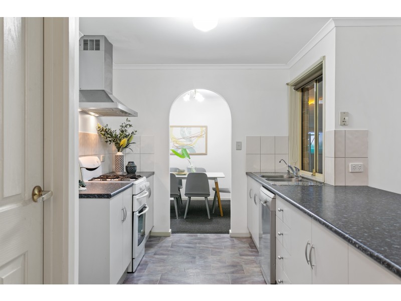 82 Emmerson Drive, Morphett Vale SA 5162