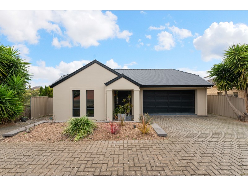 33 Reordan Drive, Greenwith SA 5125