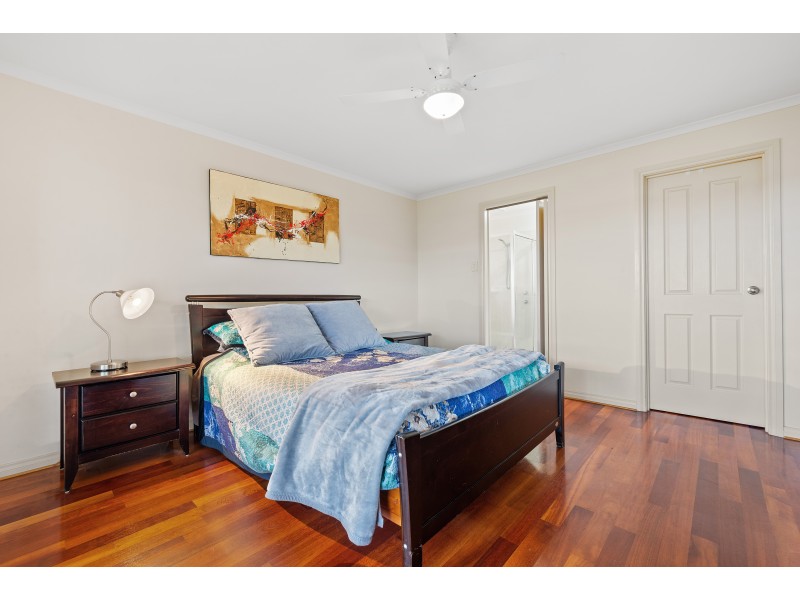 33 Reordan Drive, Greenwith SA 5125