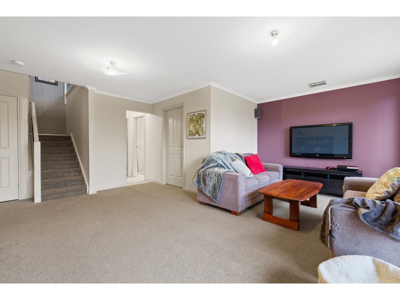 33 Reordan Drive, Greenwith SA 5125