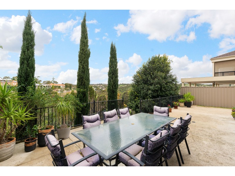 33 Reordan Drive, Greenwith SA 5125