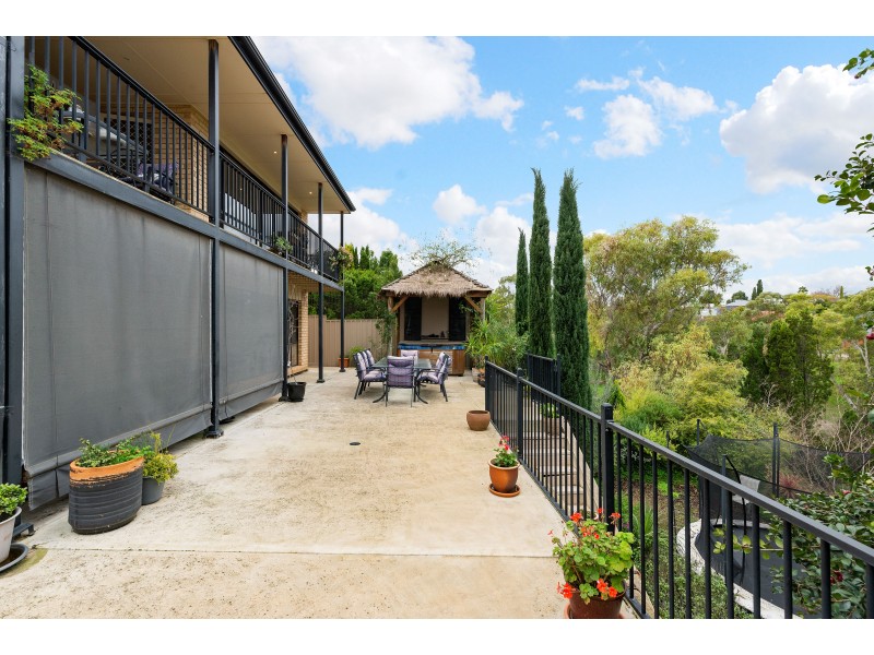 33 Reordan Drive, Greenwith SA 5125