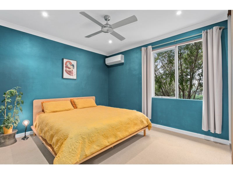 8 Kenihans Road, Happy Valley SA 5159